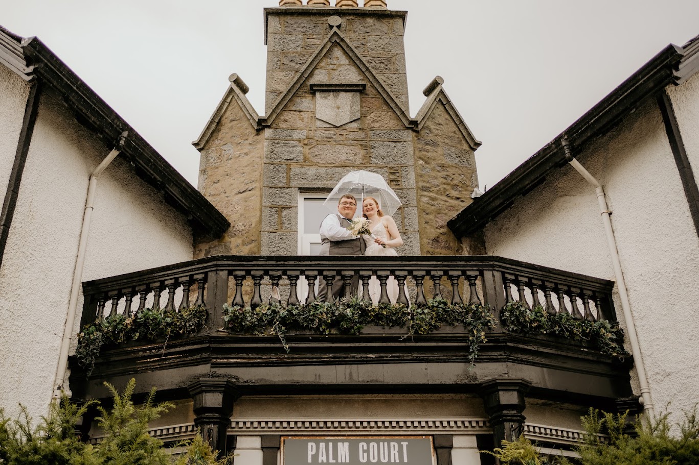 Palm court hotel aberdeen wedding venue with mary gibson the celebrant angel