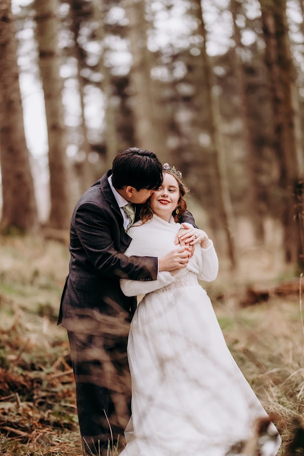 amy and dongho's wedding with mary gibson the celebrant angel aberdeen humanist wedding celebrant