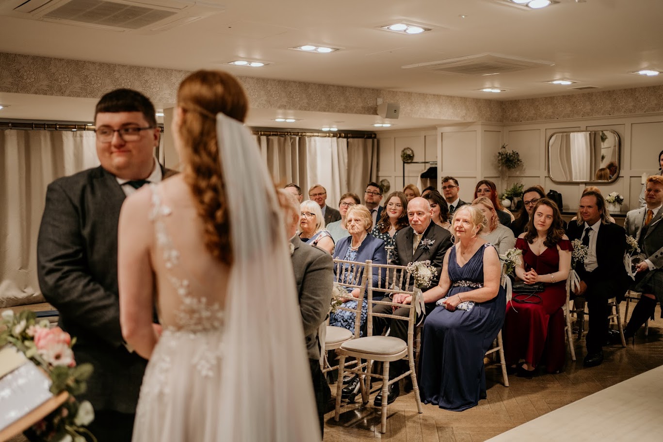 leeanne and kevin grey'a wedding with mary gibson the celebrant angel aberdeen humanist wedding celebrant