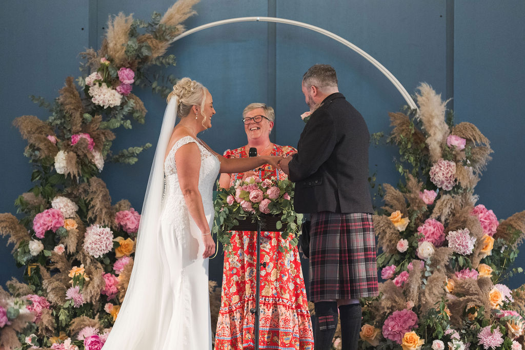 gillian and pauls wedding with mary gibson the celebrant angel aberdeen union kirk aberdeen